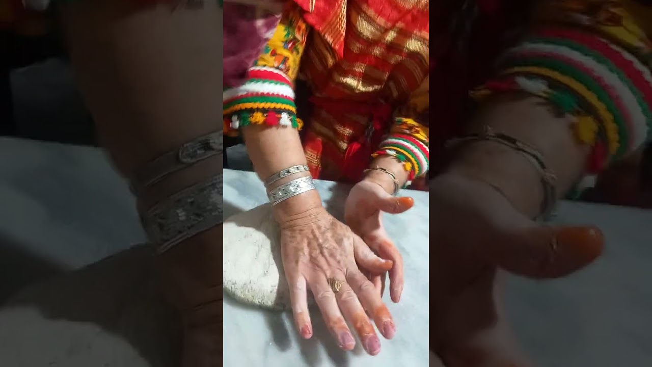 Aghrom swachraw tghadiwth                      كسرة بحشيش القرنينة
