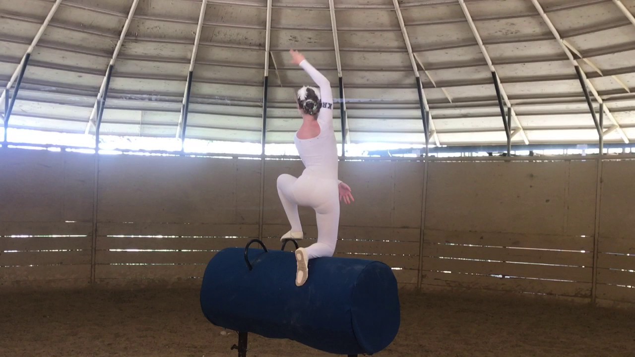 Mozart Memorial Vaulting Classic, Glaze Trot Barrel Freestyle