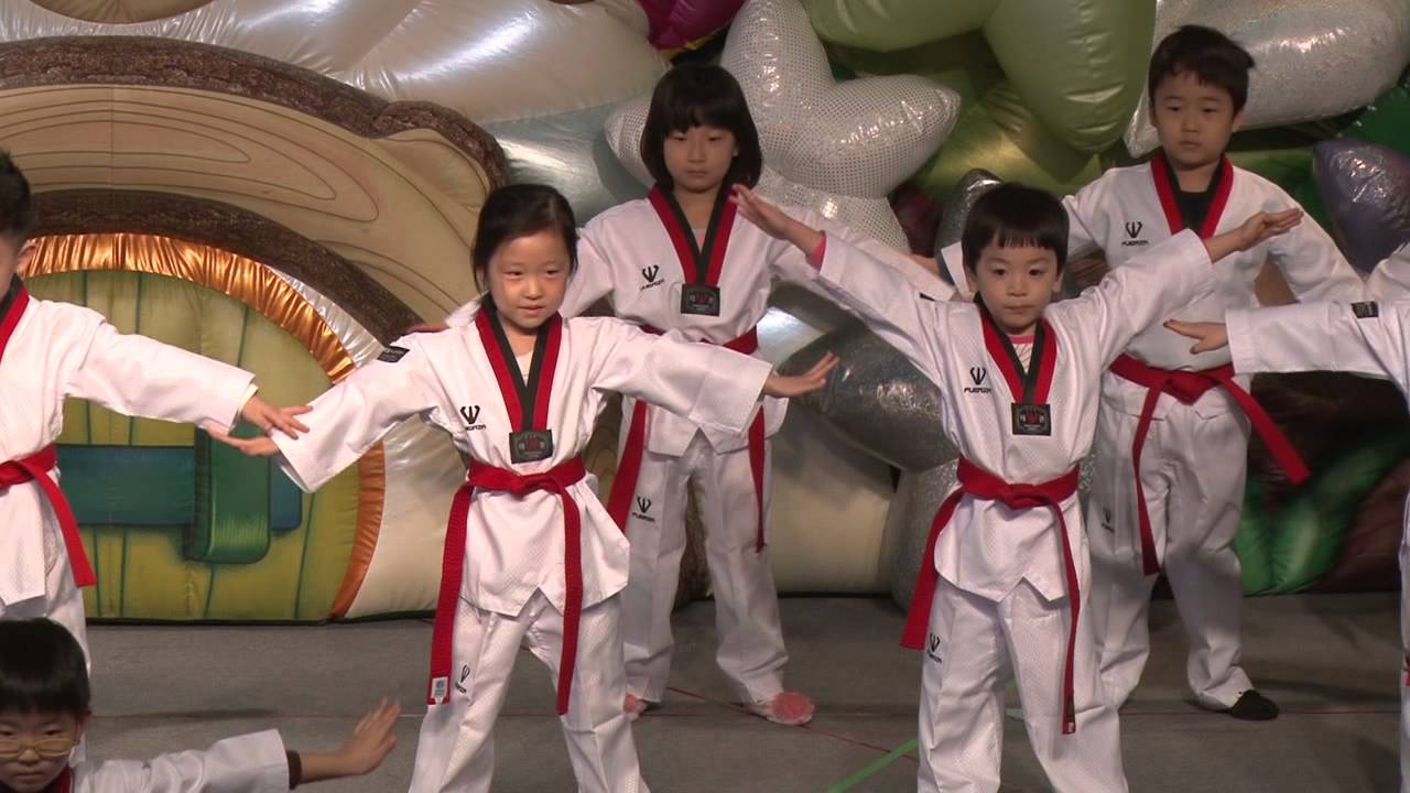 나리 7살 마지막 재롱잔치 / 록키 태권무