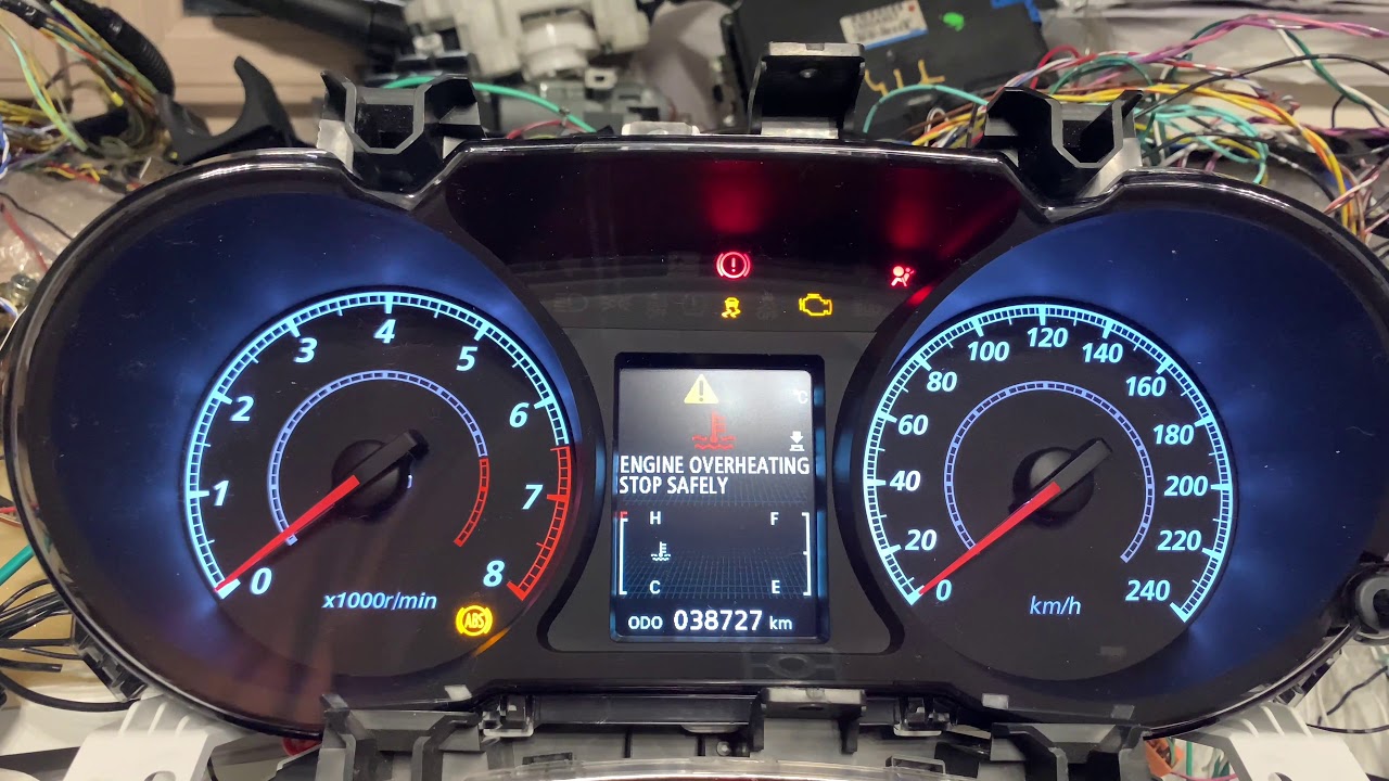 Особенности настройки приборных панелей  Mitsubishi Lancer X /ASX / Outlander XL