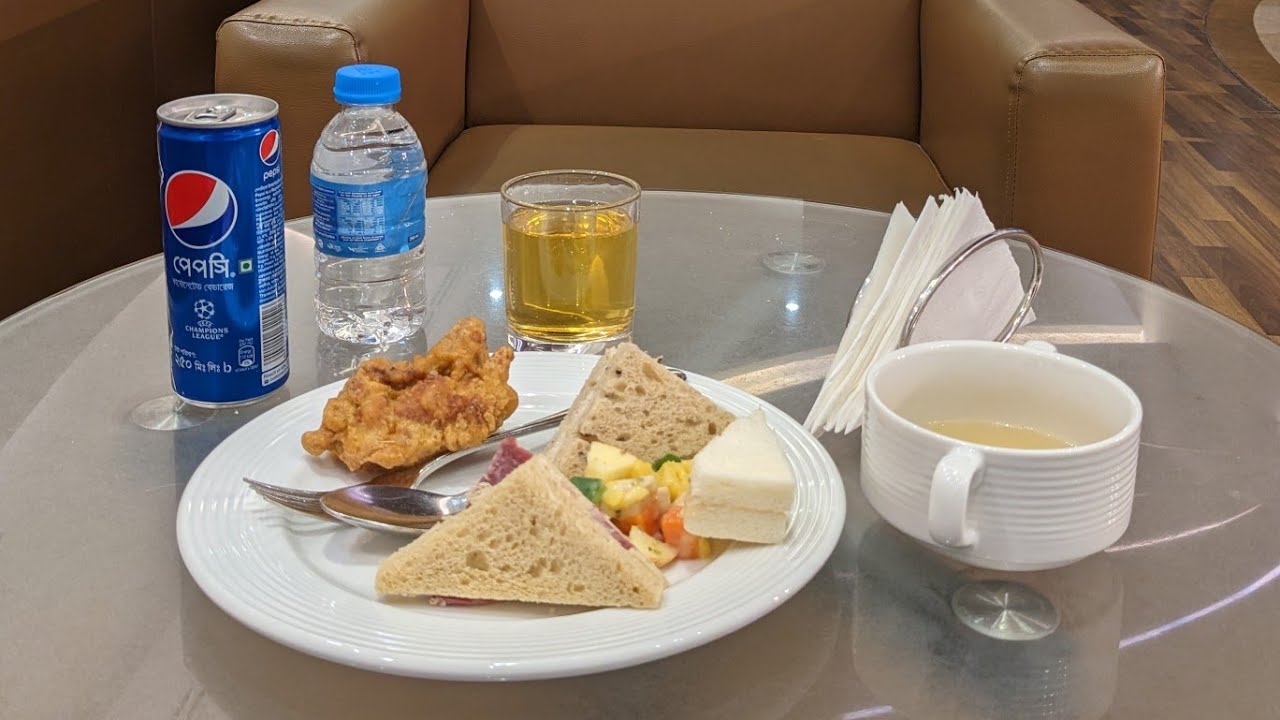 Unlimited Free Buffet at EBL Skylounge at Hazrat Shahjalal International Airport Dhaka Bangladesh