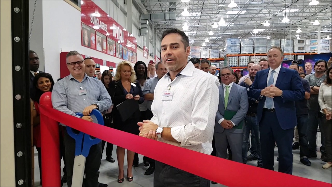 Costco Grand Opening in Vaughan