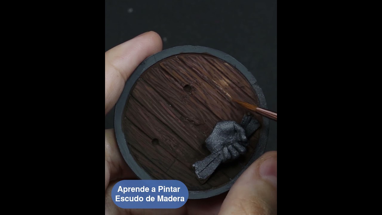 How to Paint Antique Wooden Shield - Old Barbarian // Paint Miniatures #shorts @Zwo&Company