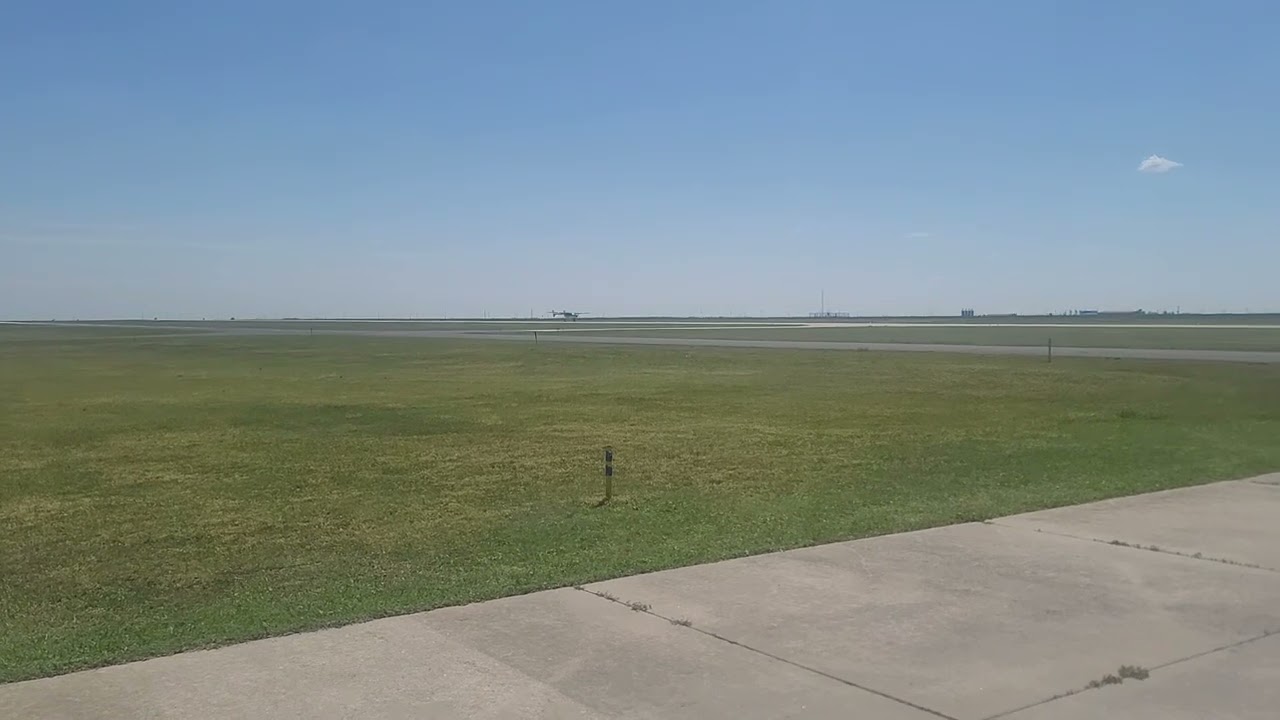 Cessna skymaster C337 take off in Oklahoma city april 2023 #aviation #flying #pilot #flycessna 🤙🪽🛩️🧿