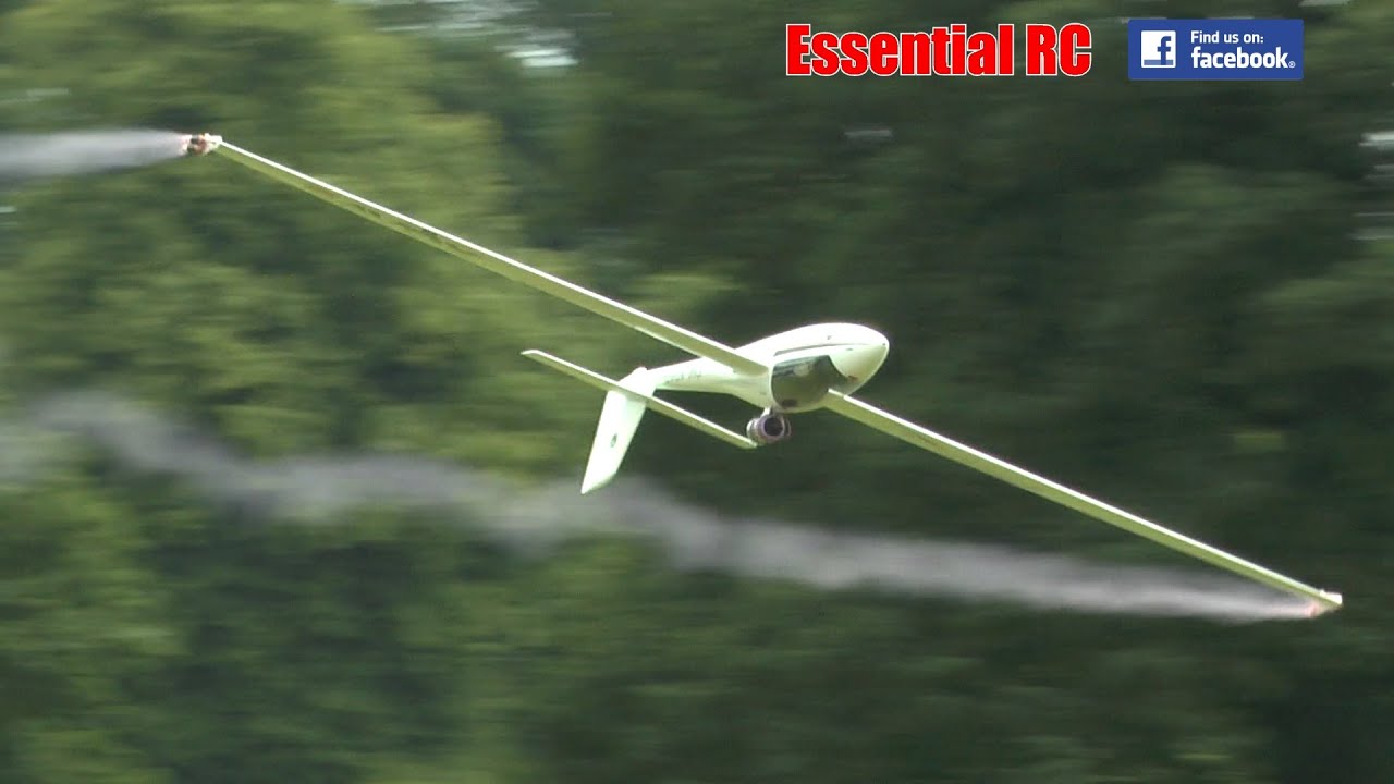 JET TURBINE powered CIRRUS-K (Piloted by Mario Müller): Weston Park 2016
