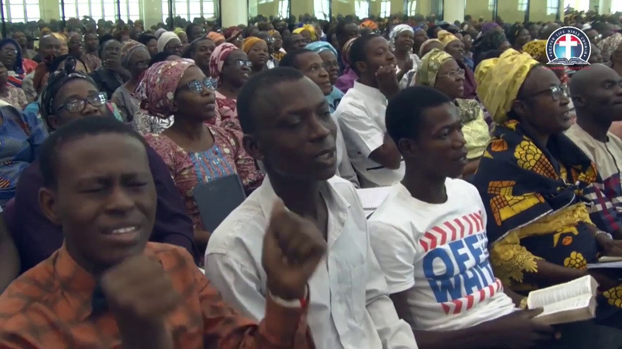 Pastor Kumuyi speaks to the youths