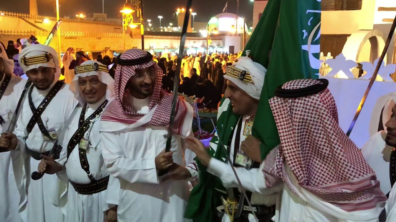 صاحب السمو الملكي الأمير عبدالله بن بندر يشارك فرقة بني يوسف الشعبية بثقيف - جنادرية 32