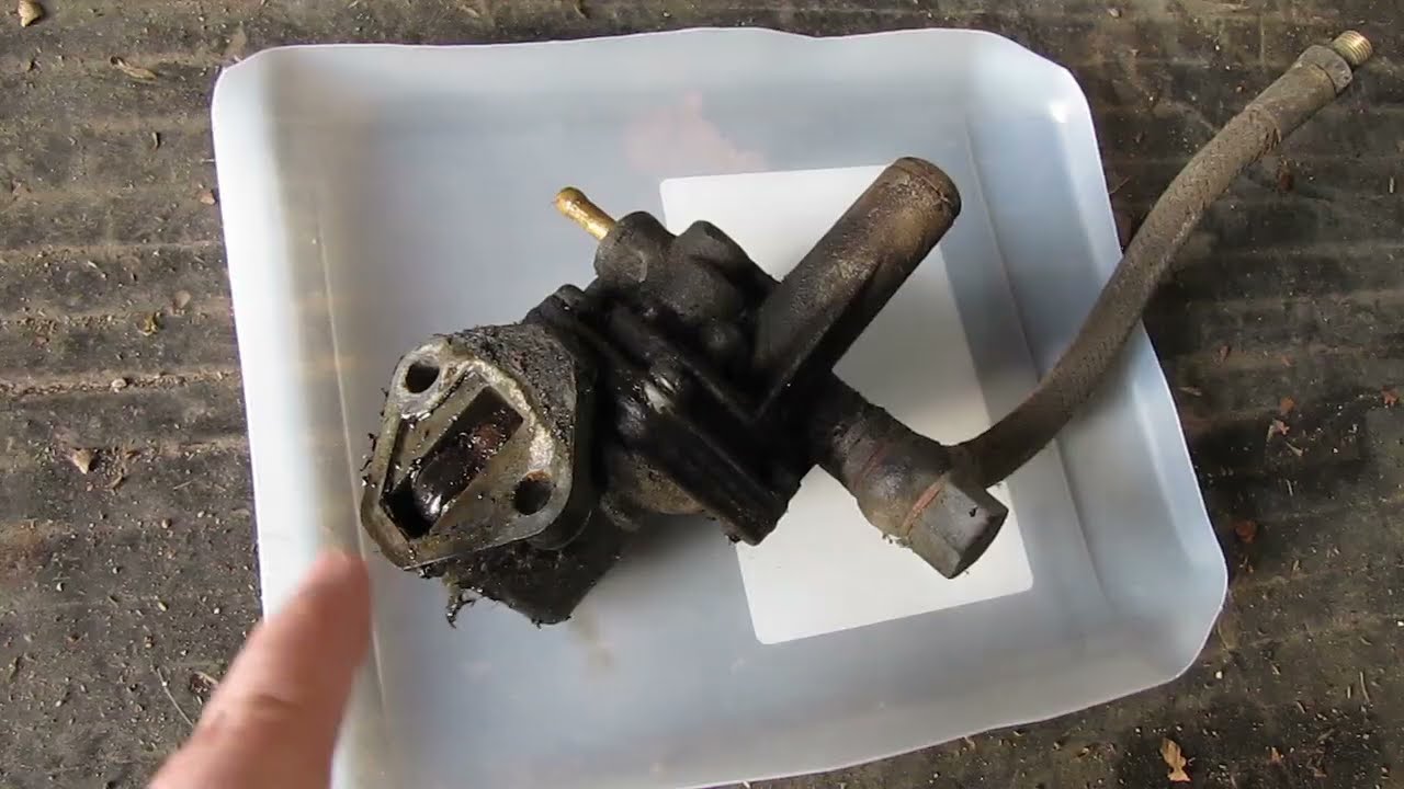 Fiat Topolino 500 c Belvedere Parte 16 - Smontaggio pompa benzina