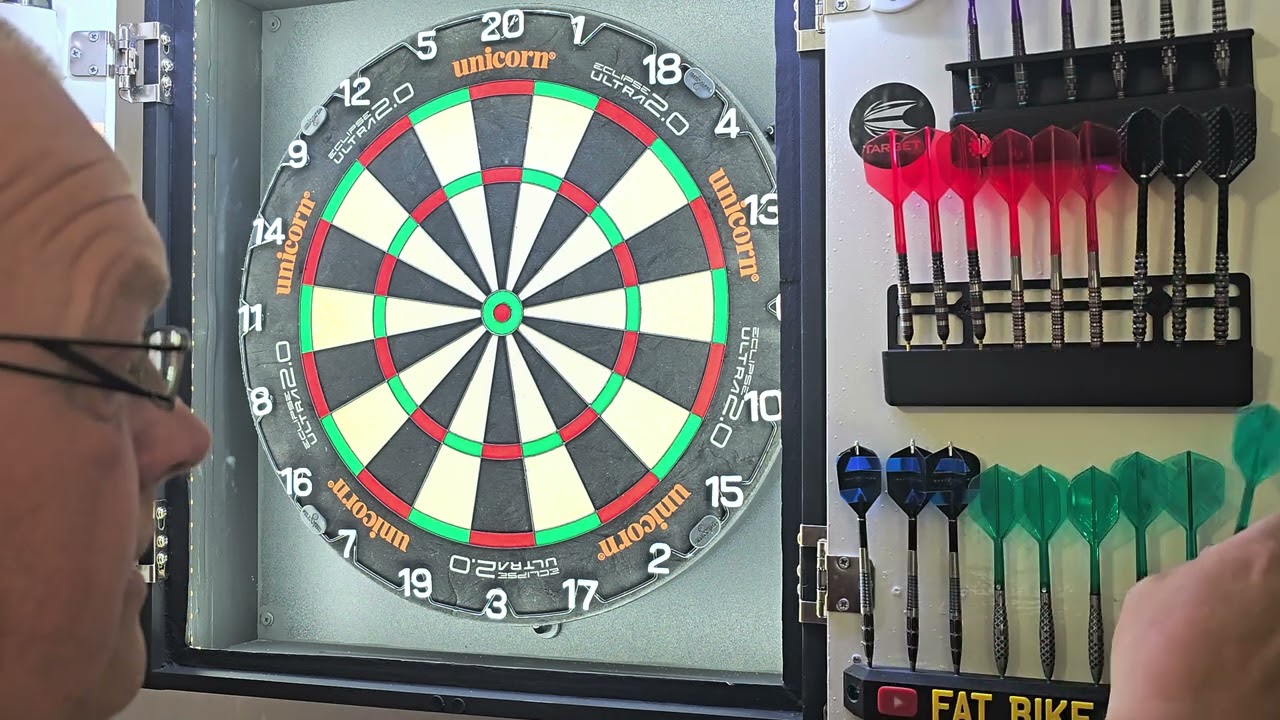 Unicorn Eclipse Ultra 2 0 Dartboard   Professional   Ultra Thin Wires vs Target Tor