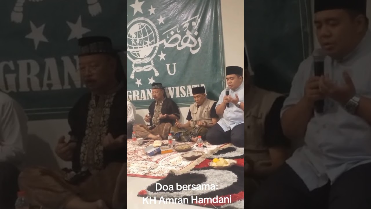 Doa bersama KH Amran Hamdani.
