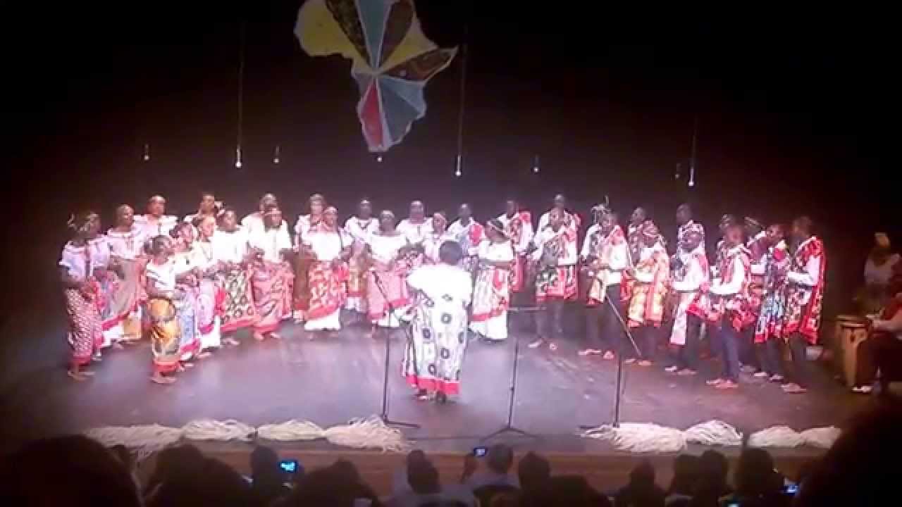 le chant sur la lowé: ELEKE reprise de Pierre Akendengue