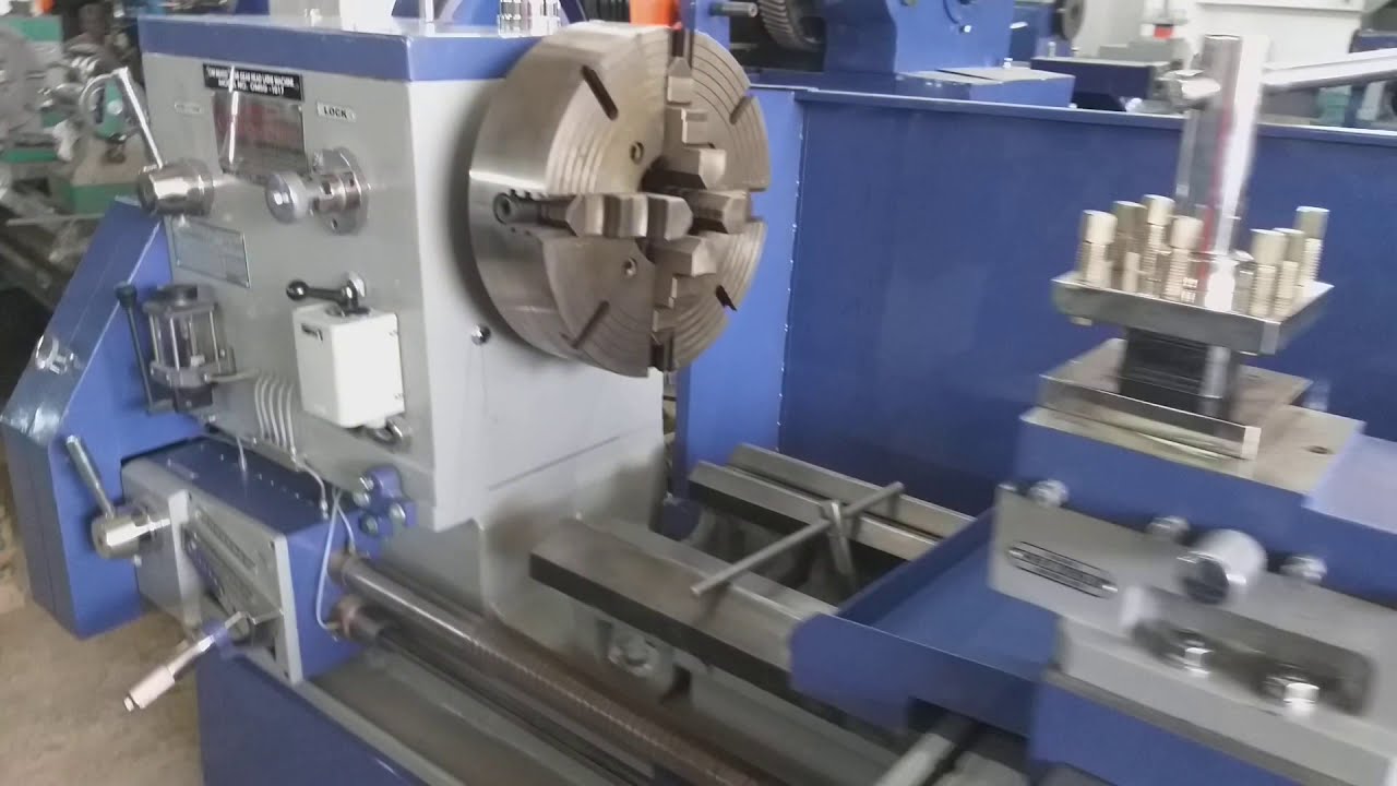 Semi Gear Head Lathe Machine 10 Feet