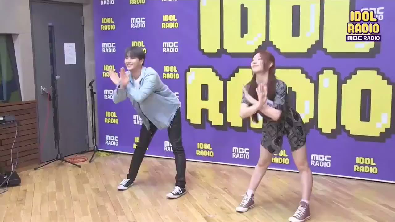ITZY&rsquo;s Chaeryeong with DAY6&rsquo;s Young K dancing to DALLA DALLA