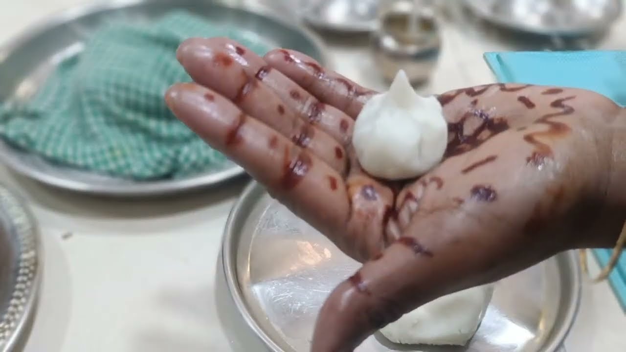 கொழுக்கட்டை மாவு கிளறும் முறை & கொழுக்கட்டை செய்யும்  முறை  part - 1 # vinayagar #homemade 