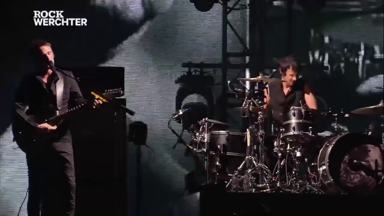 Muse - Uno [Live @ the Rock Werchter 2015]