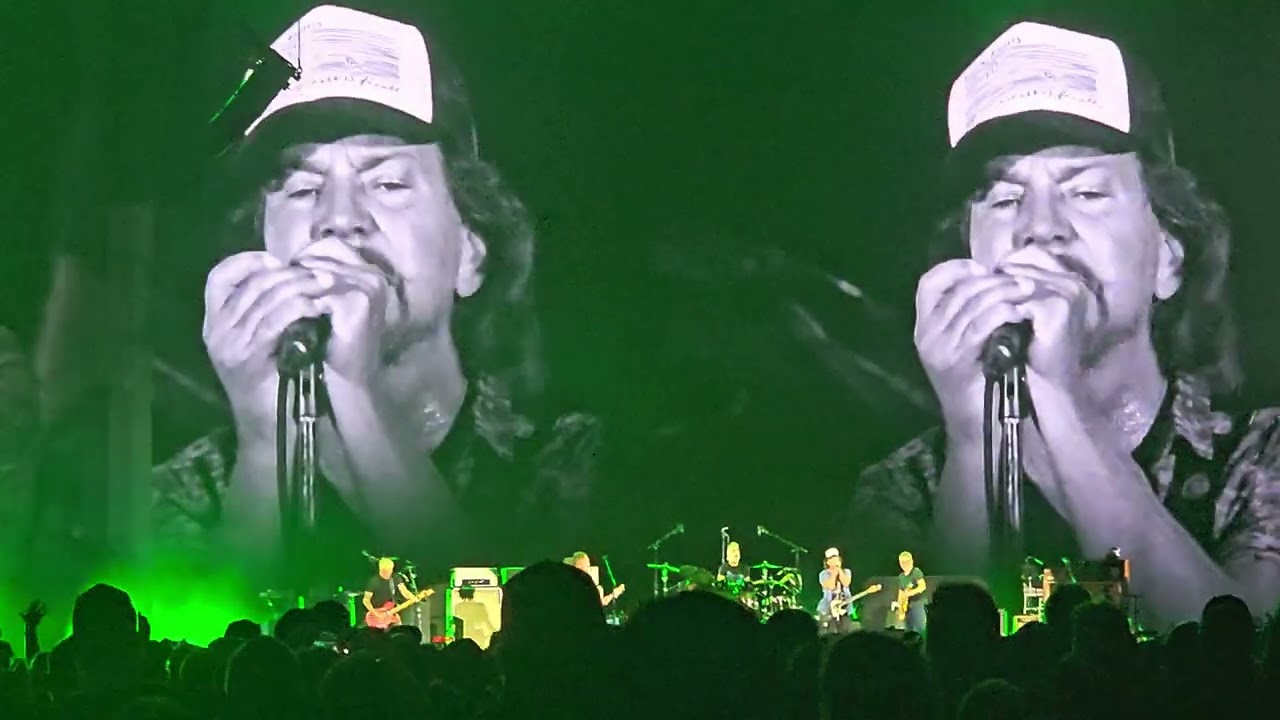 Pearl Jam - Corduroy - Live - Dark Matter Tour - Marvel Stadium, Melbourne 16/11/24