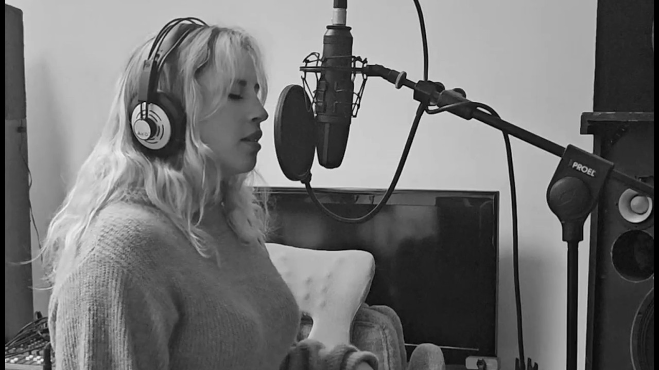 Giulia Cantele – Golpe (Piano & Voice Cover Giorgia)
