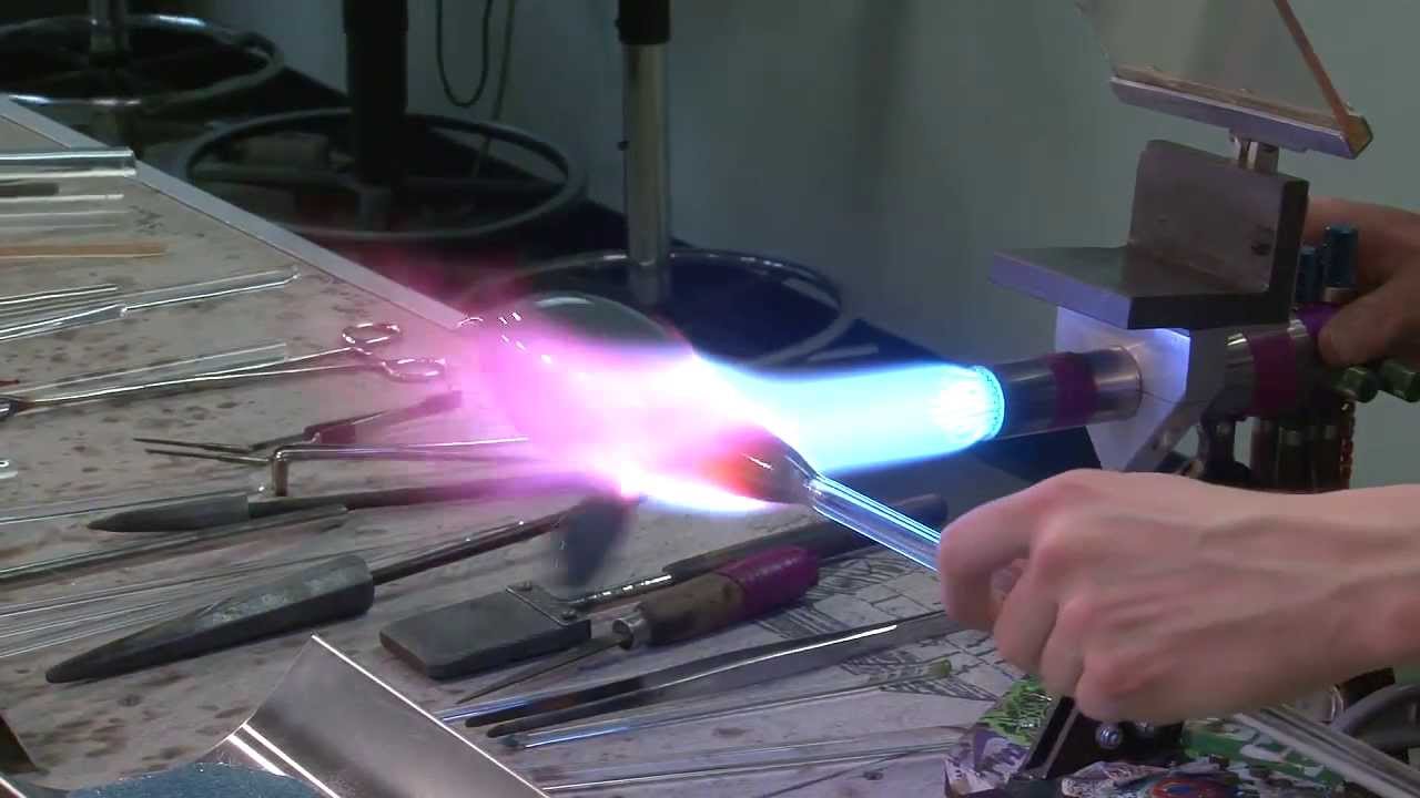 Elbo - Functional Use of Sculpture - Glass Blowing Webinar
