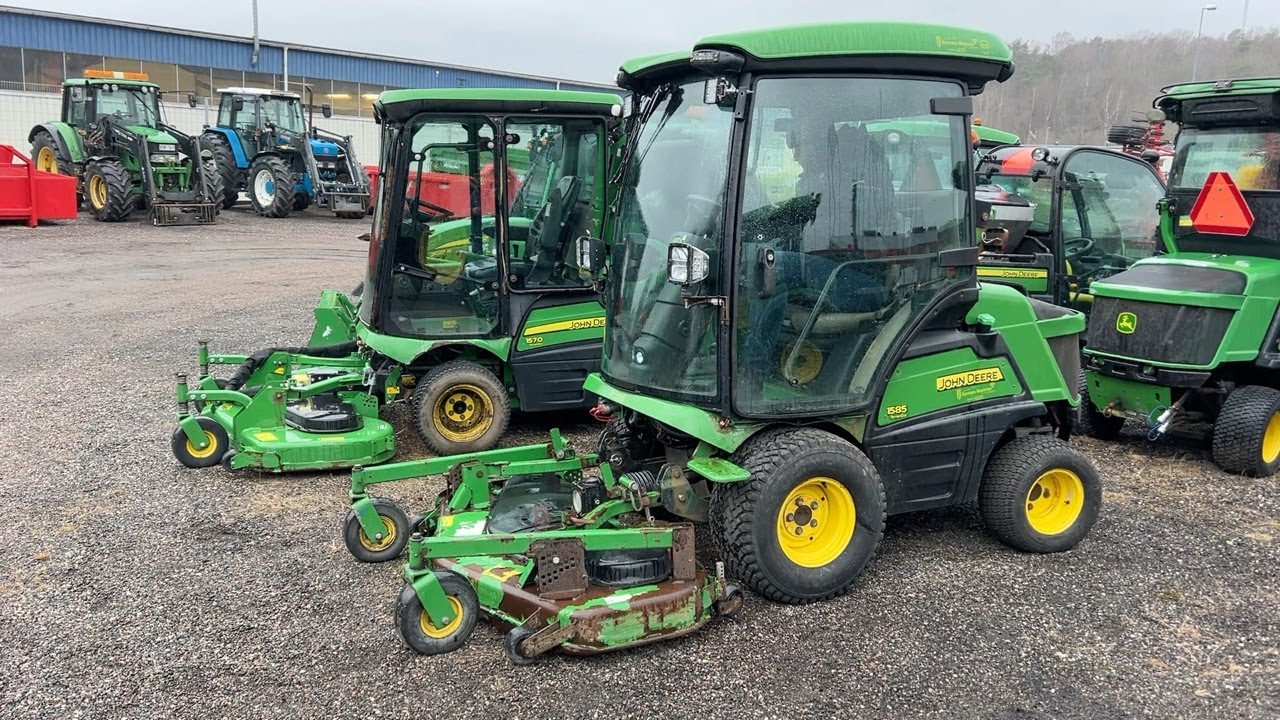 Köp Redskapsbärare John Deere 1585 med klippdäck på Klaravik
