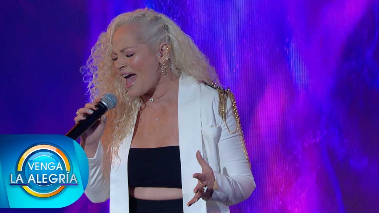 &Eacute;rika Alcocer endulz&oacute; el escenario de VLA con 'Tiempos de amor'. | Venga La Alegr&iacute;a