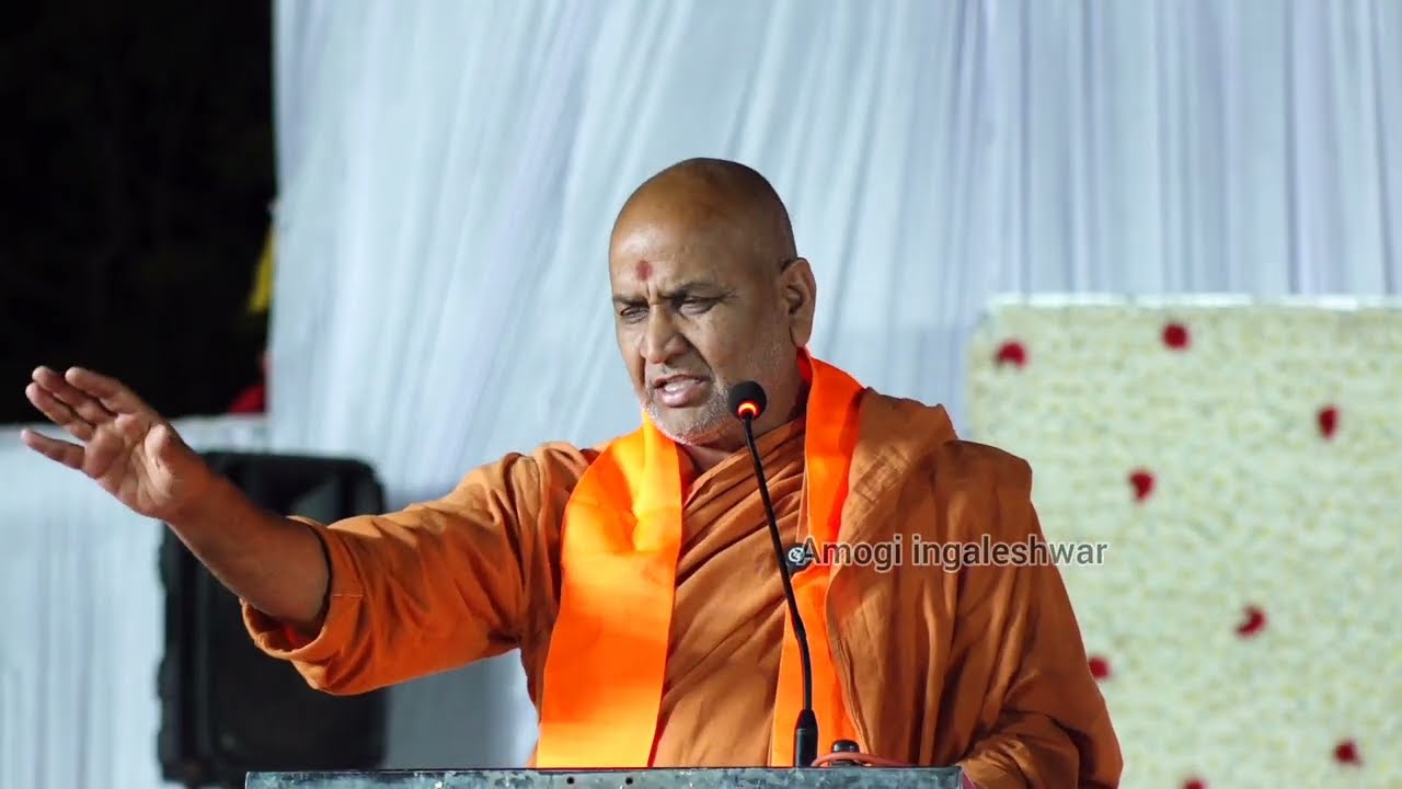 ಬಸವಣ್ಣನವರಿಗೆ ಹಾಗೂ ಸಿದ್ದೇಶ್ವರ ಅಪ್ಪಾಜಿಯವರ ನಡುವೆ ಬೆಂಕಿ ಹಚ್ಚೋರಿಗೆ ತಕ್ಕ ಉತ್ತರ ಕೊಟ್ಟ ಕನ್ನೇರಿ ಸ್ವಾಮೀಜಿ👌👌🦁