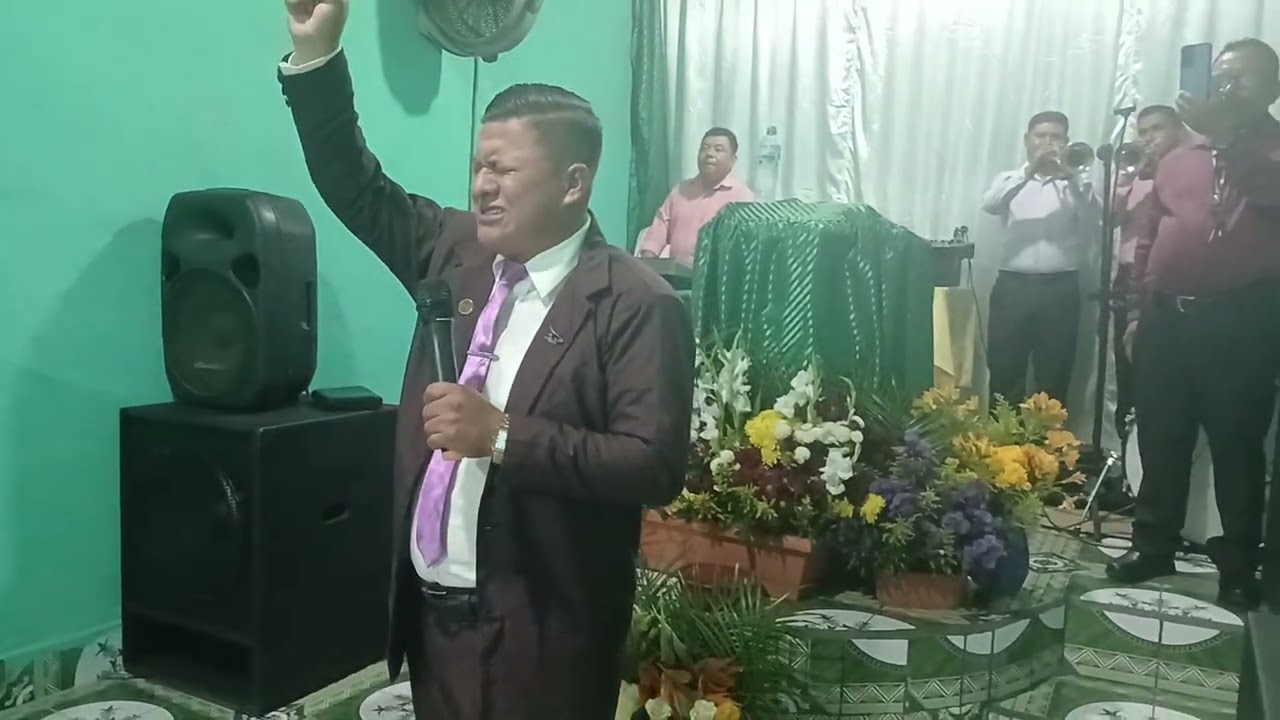 Moisés sotz canta te alabaré tel 47375676 para invitaciones 
