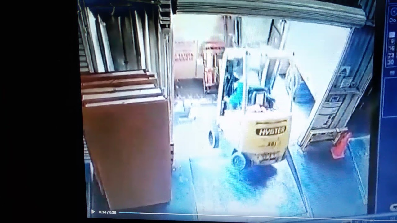 Accidente área de carga y descarga