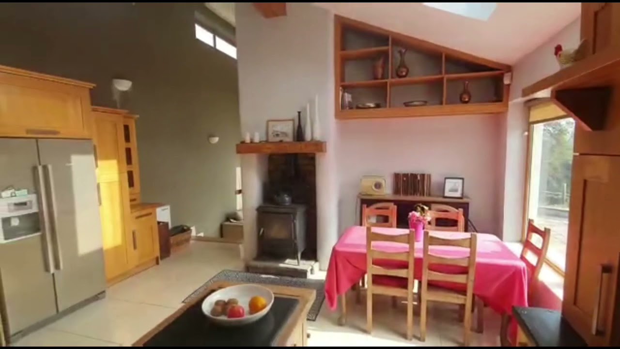 Mellows Lodge, Knockjames, Tulla, Co Clare. V95N7D3