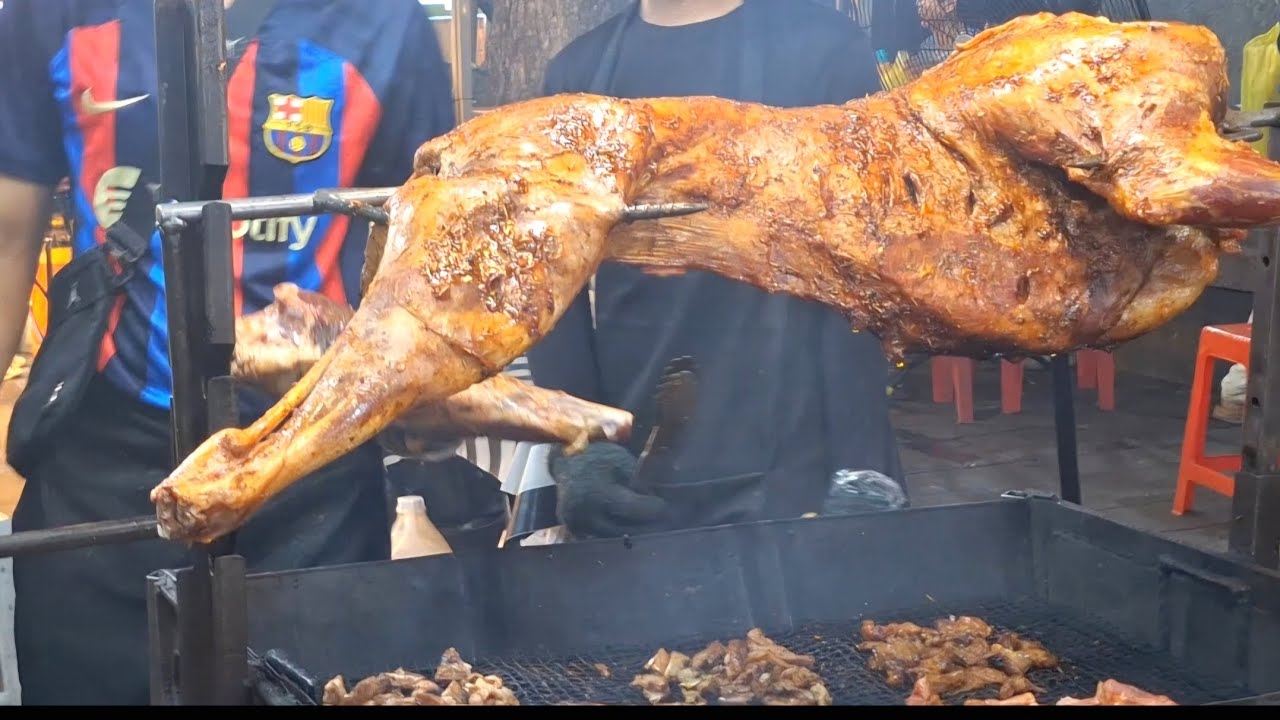 MALAYSIA'S NIGHT LIFE | FOOD STREET| CLUBS| BUKIT BINTANG 🇲🇾