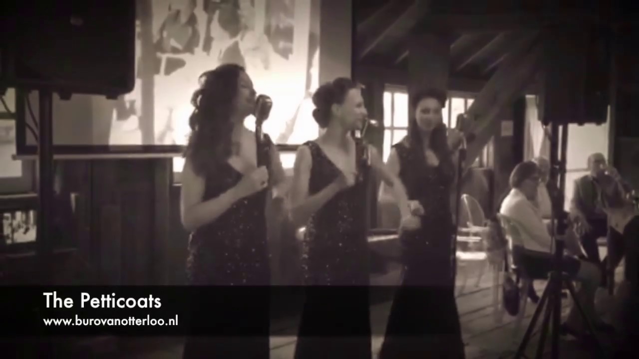 The Petticoats - jaren 50 jaren 60 zangeressen act - vocal group