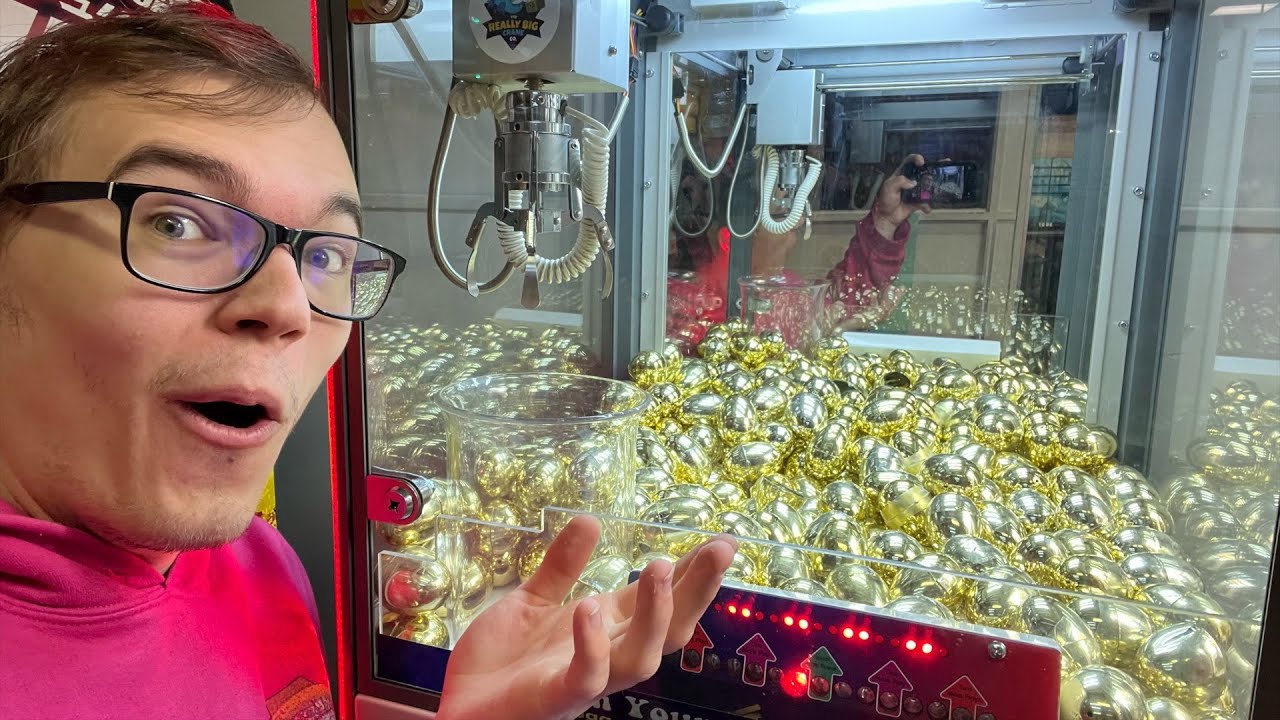 Back At The GOLDEN EGG Claw Machine!