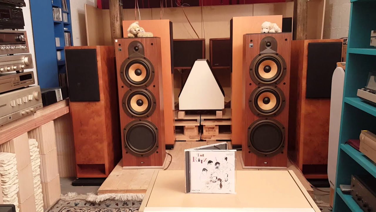 Enceintes acoustiques B&W DM 3000