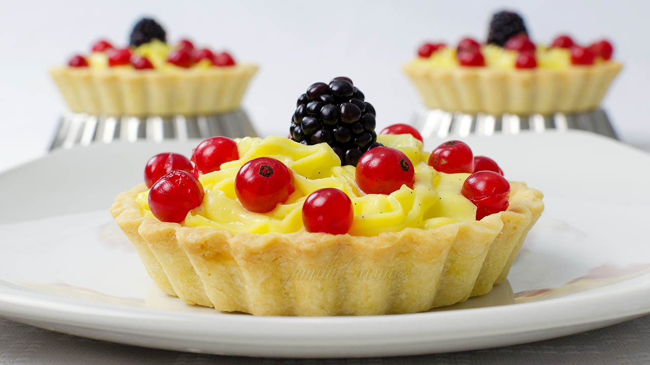 Mini tarte cu fructe (CC Eng Sub) | JamilaCuisine
