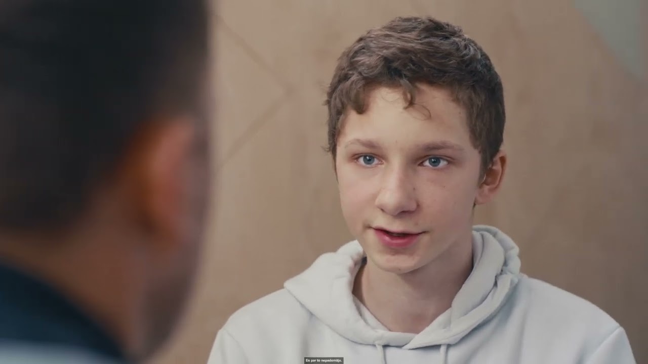 Mācību filmas versija vieglajā valodā pusaudžu ņirgāšanās mazināšanai