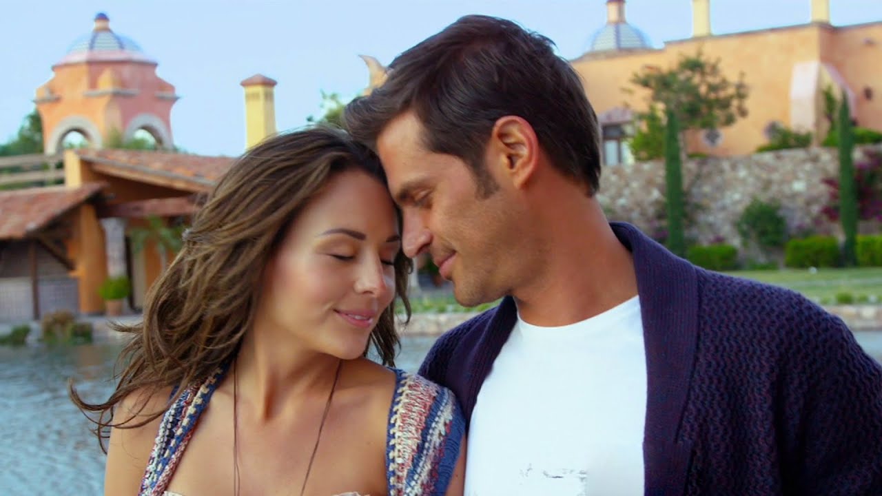 Mark Tacher en su primer protagónico junto a Zuria Vega