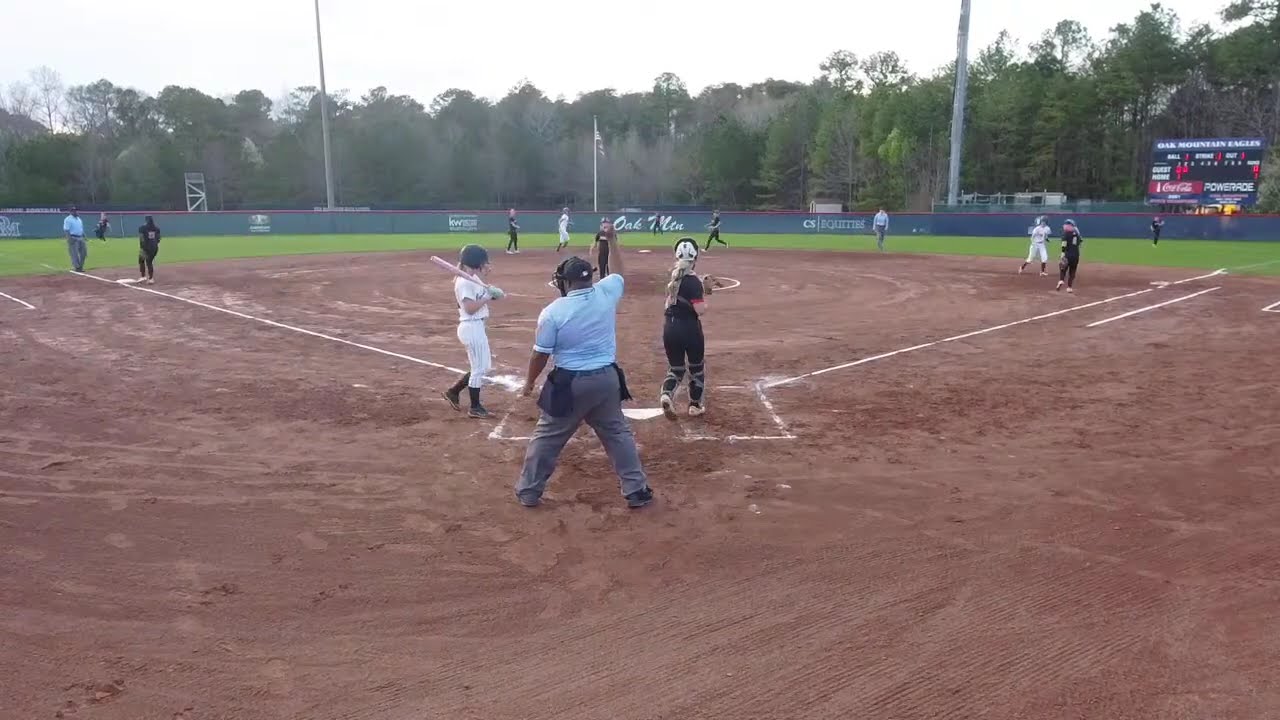 Varsity Softball - Hewitt-Trussville vs Oak Mountain