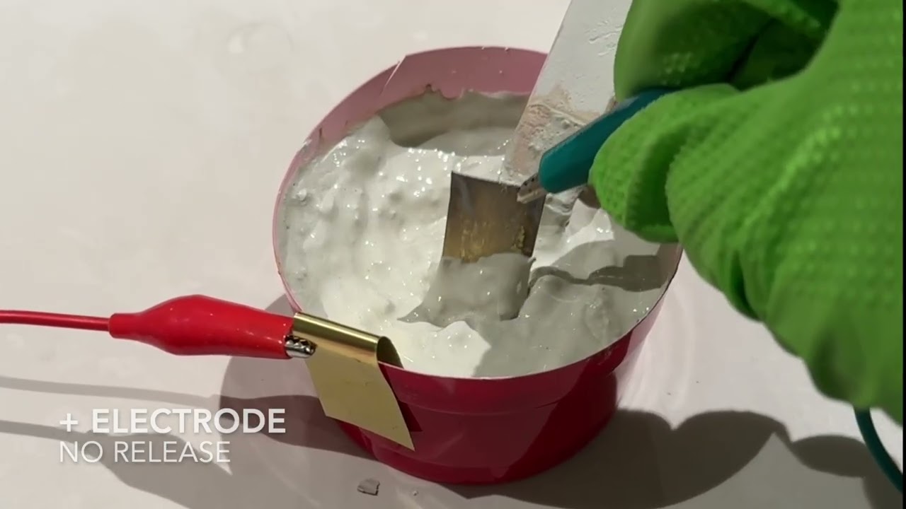 Easy electrochemical clay release!