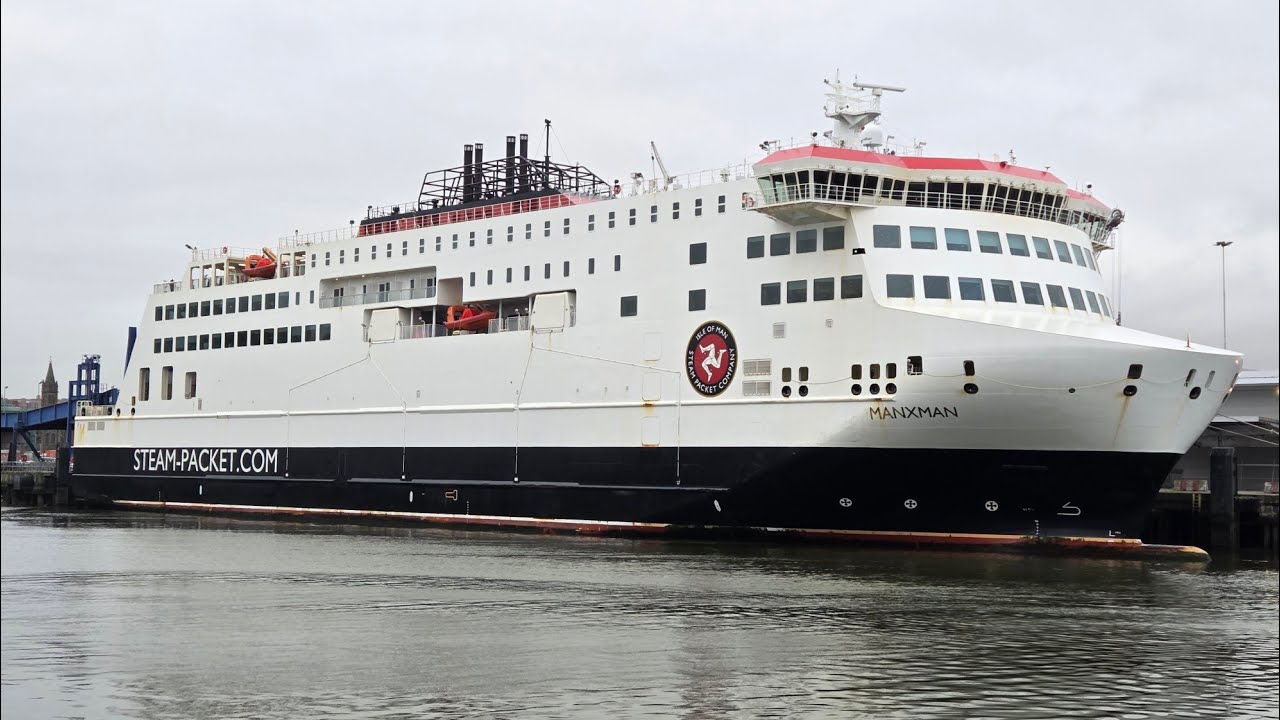Manxman departing with the last Steam Packet sailing from Belfast to Douglas. 28/12/25