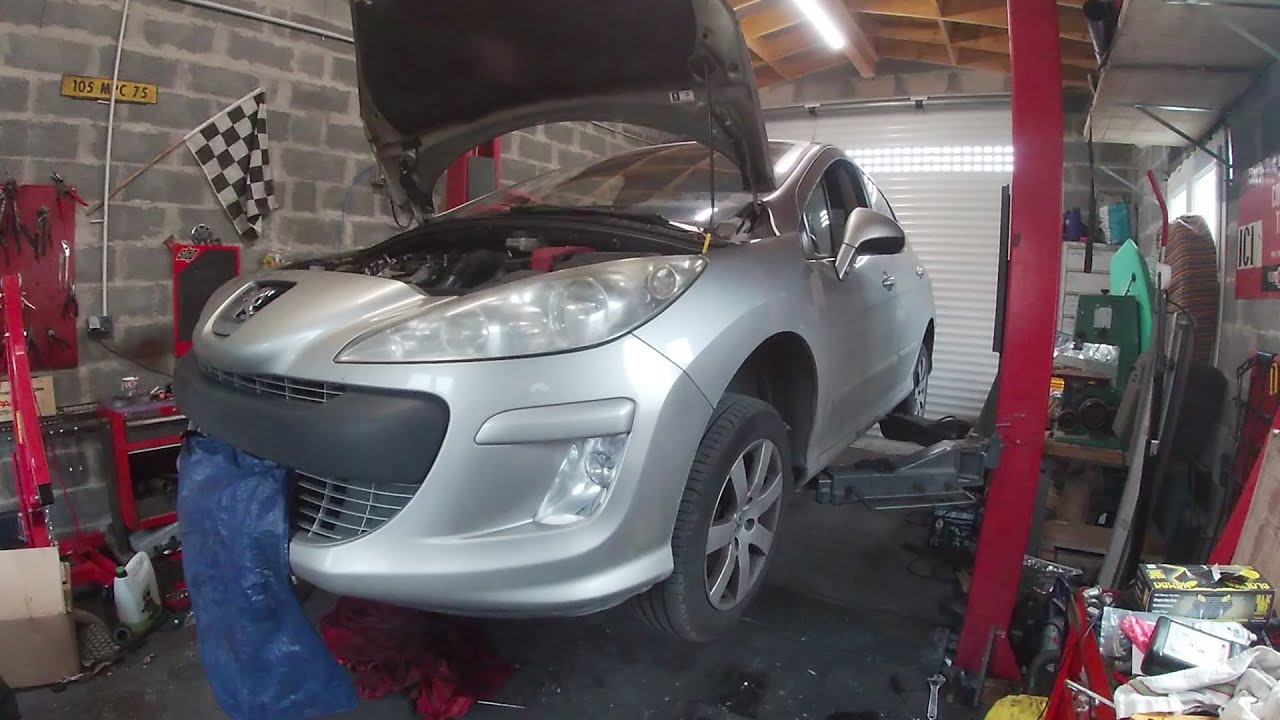 Changer le kit d'embrayage +butée et le volant moteur Peugeot 308 1.6 hdi