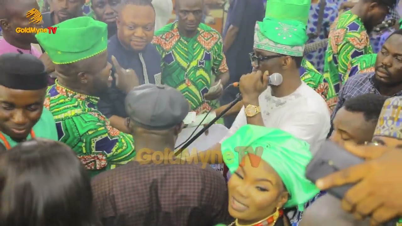 WASIU ALABI PASUMA INCREDIBLE PERFORMANCE AT FATHIA BALOGUN FATHER FINAL BURIAL CEREMONY