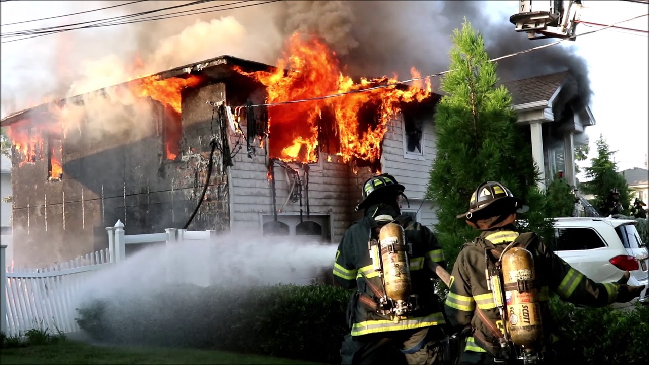 Baldwin FD House Fire &ndash; Demott Avenue [7-19-19]