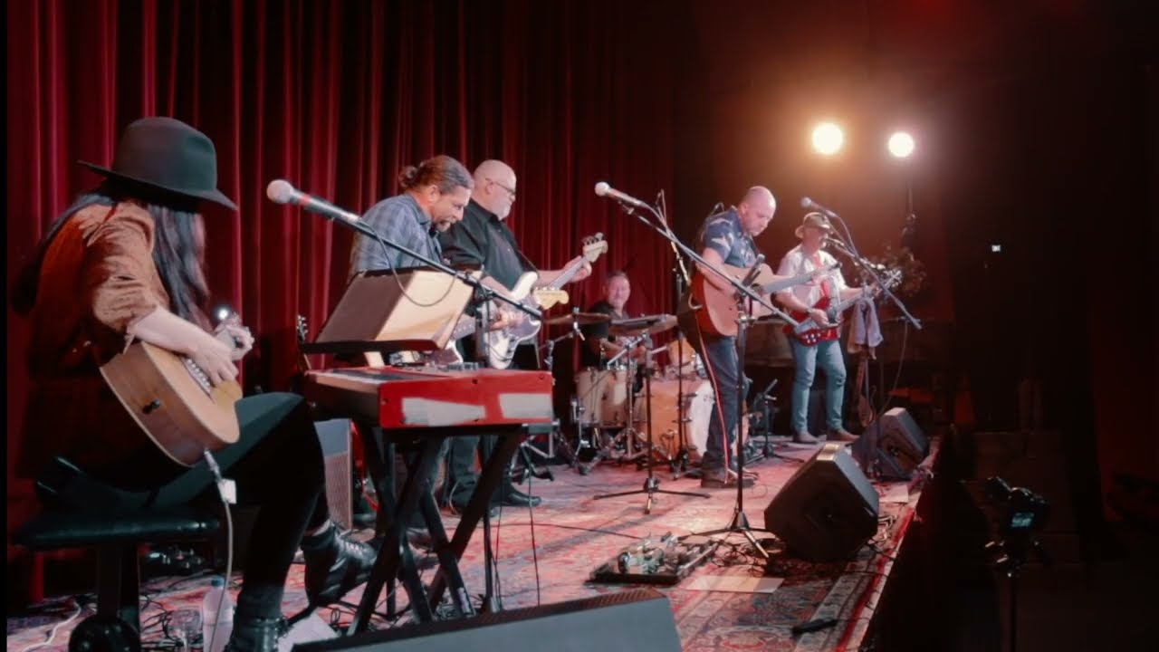 Everything Is Broken (Bob Dylan cover) - The Album Show - live at Avoca Beach Theatre
