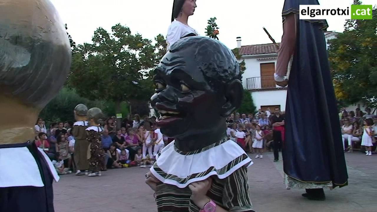 Ball de GEGANTS I CAPGROSSOS acompanyats de les PUBILLETES - Festa de la Santa Espina 2012