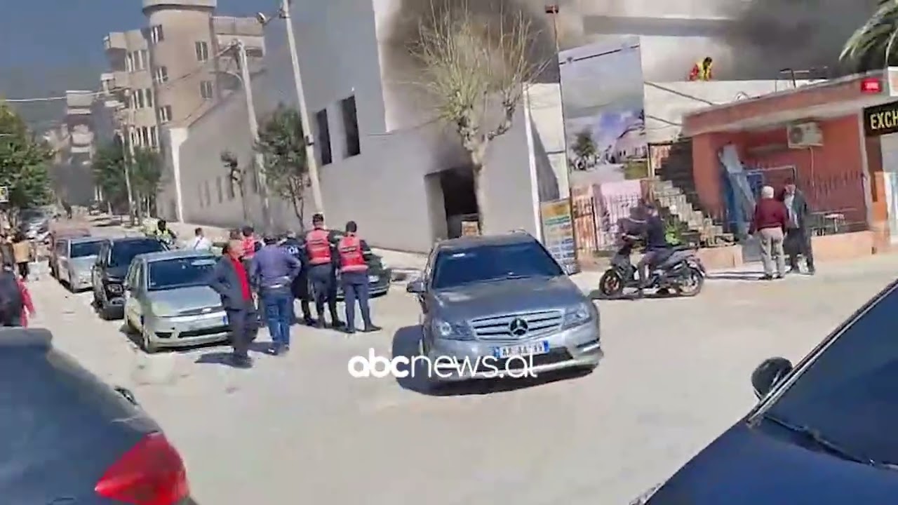Përfshihet nga flakët një godinë në ndërtim/ Sarandë, vetëm dëme materiale