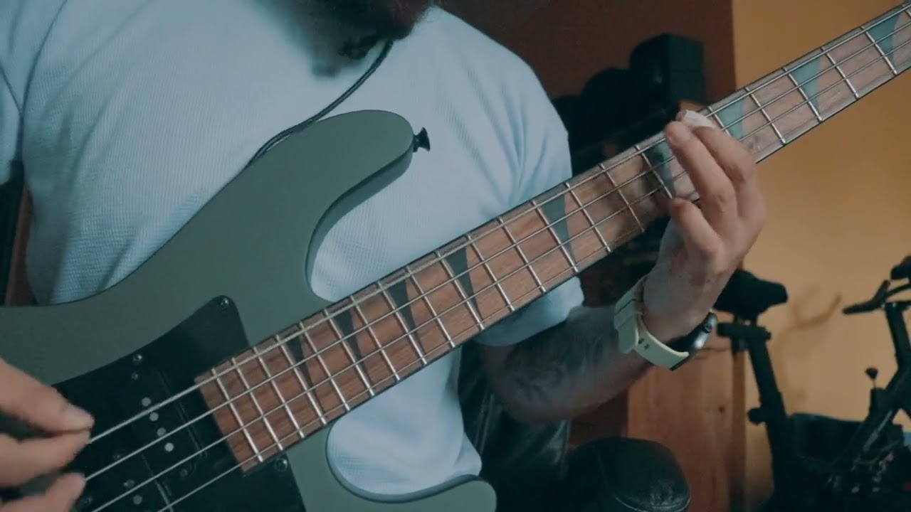 COMANDO VIOLENTO - NIÑO RESISTOL - BASS COVER
