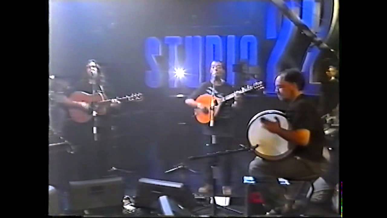 Felpeyu - Tierra, Studio 22, Australia