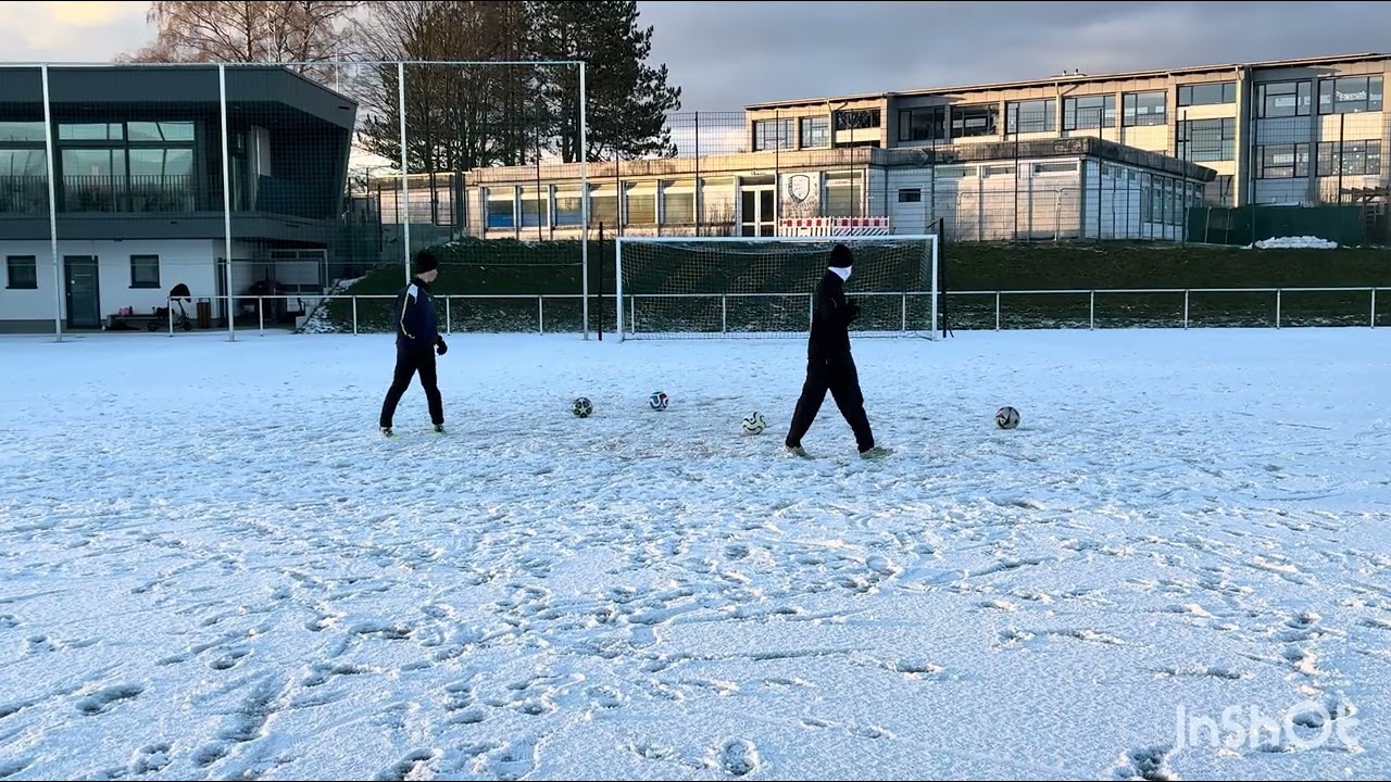 Schöne Tore im Schnee ￼