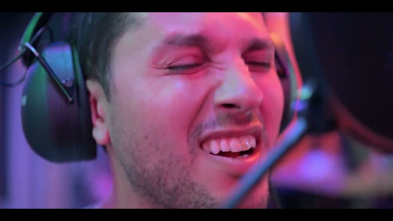 Kingston Town – Take Your Shoes Off (Live at SoundStudio412 | Official Video)