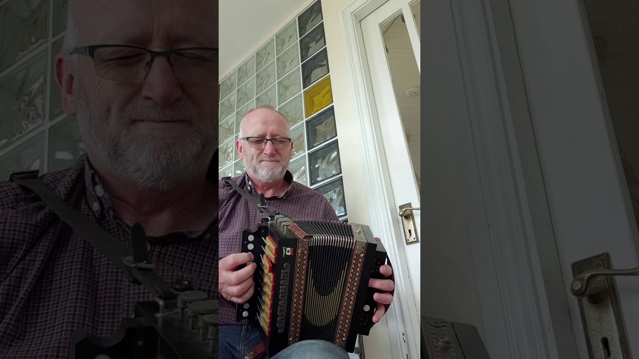 Reels on Castagnari Melodeon