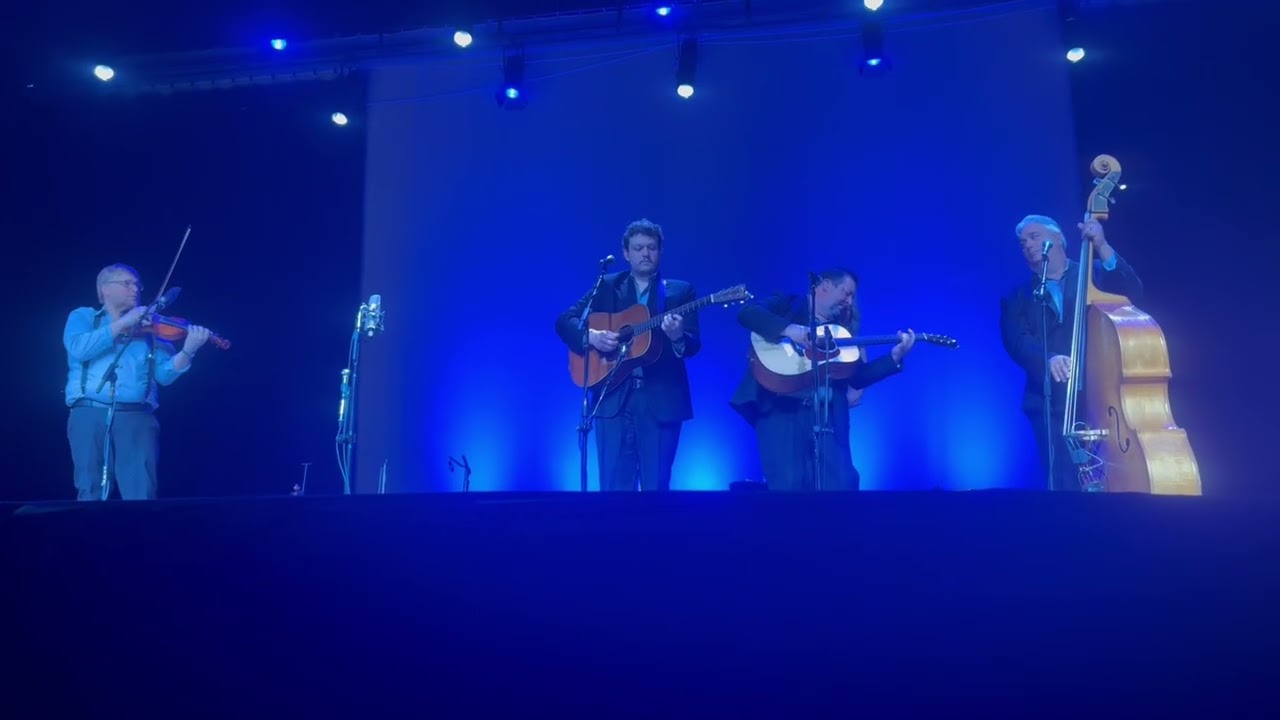 For Some Winds / Rhonda Vincent and The Rage 
